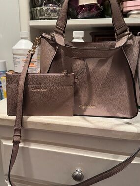 Calvin Klein Pebbled Leather Shoulder Tote in Mauve Taupe with Matching Pouch